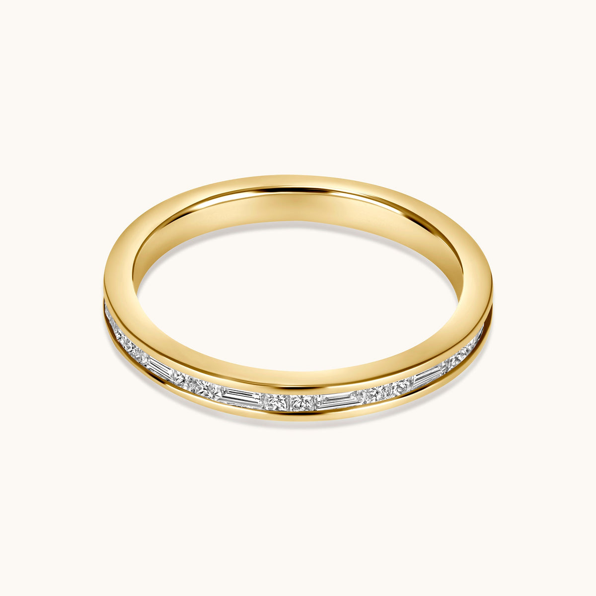 Channel Set Alternating Diamond Band