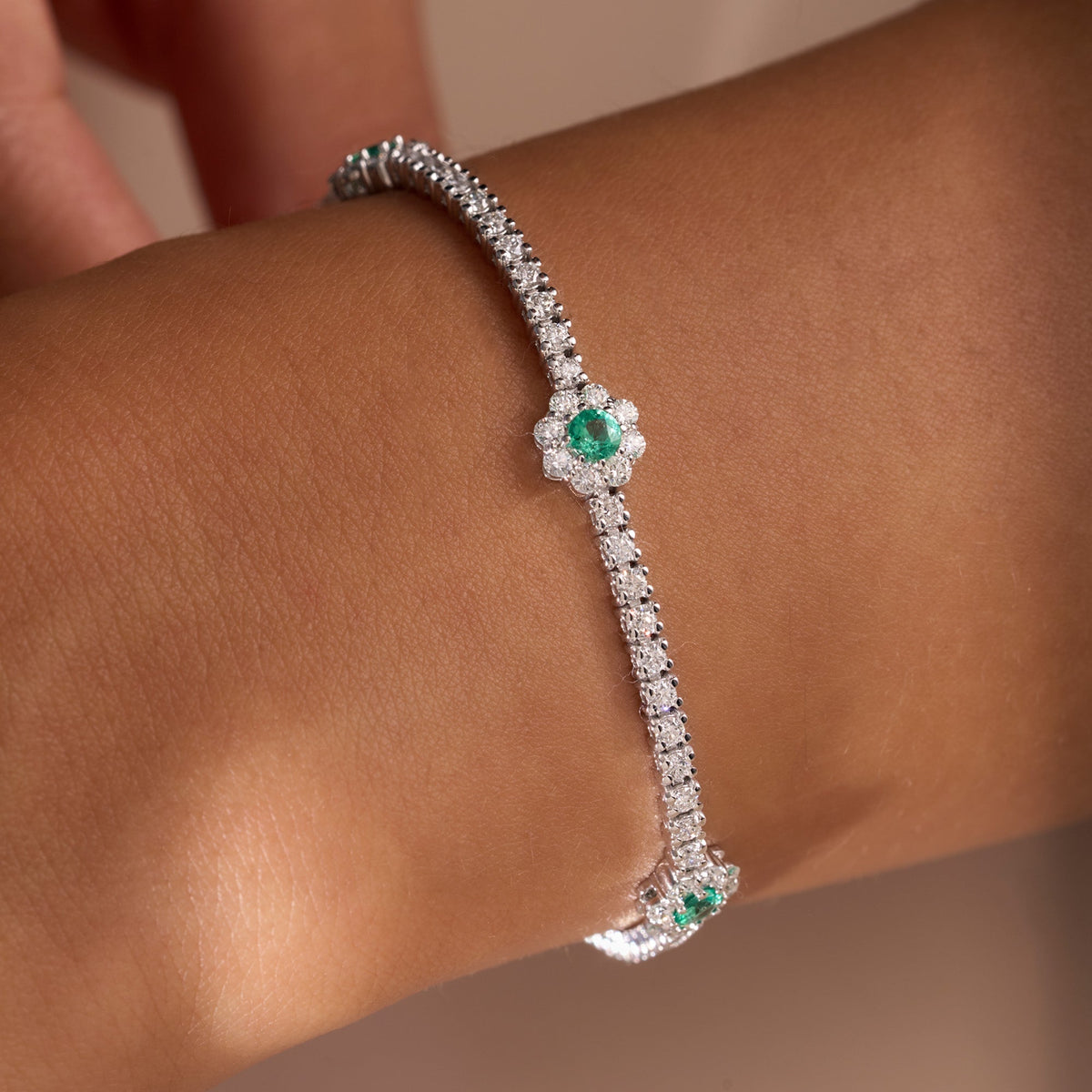 3 Flower Diamond and Emerald Tennis Bracelet