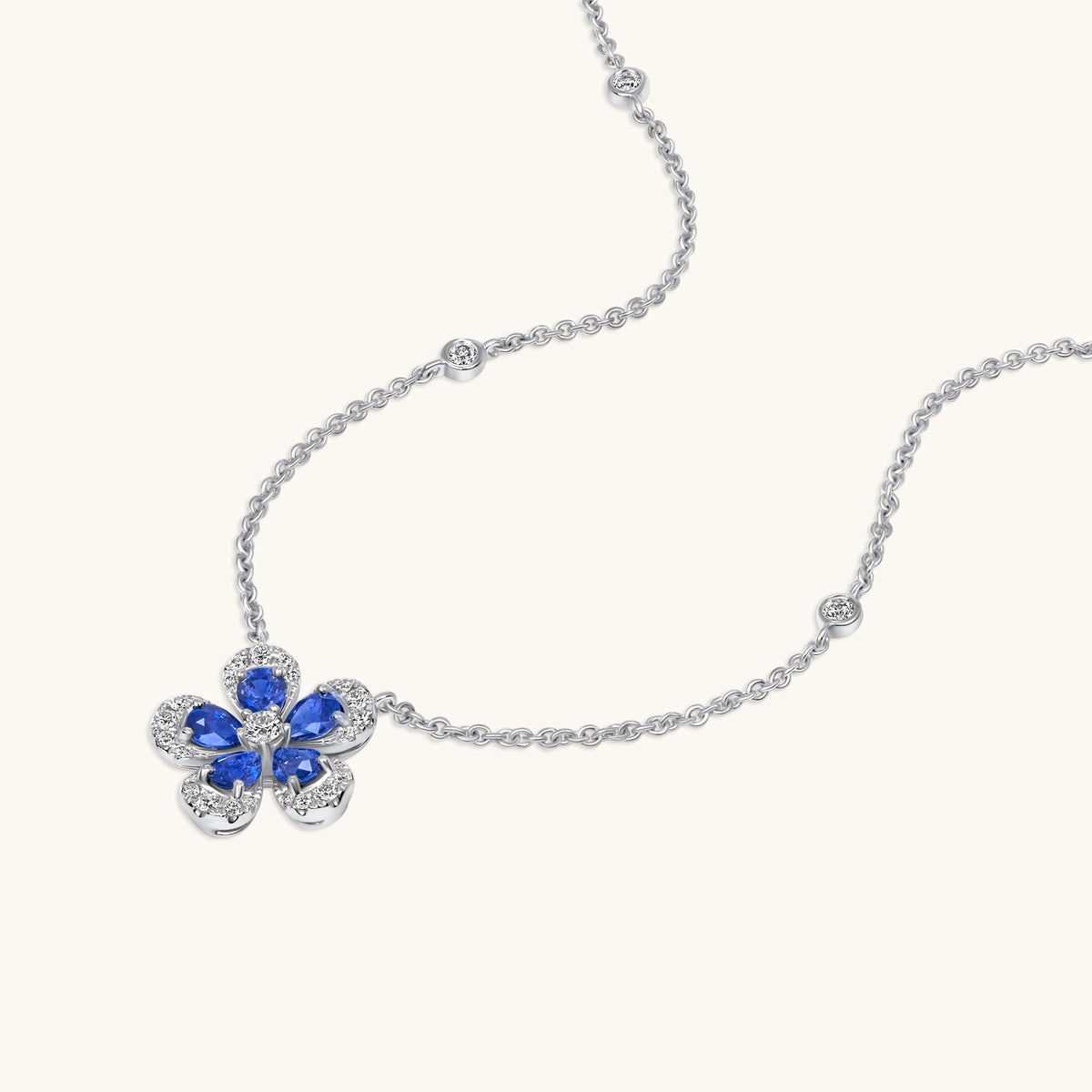 Blooming Flower Necklace