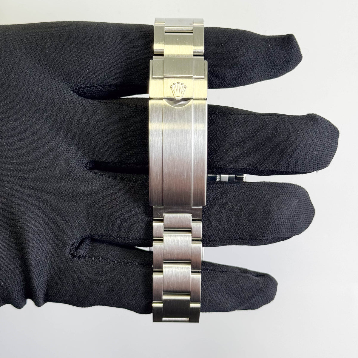 Rolex Submariner 40mm Green Dial Watch Ref# 116610LV
