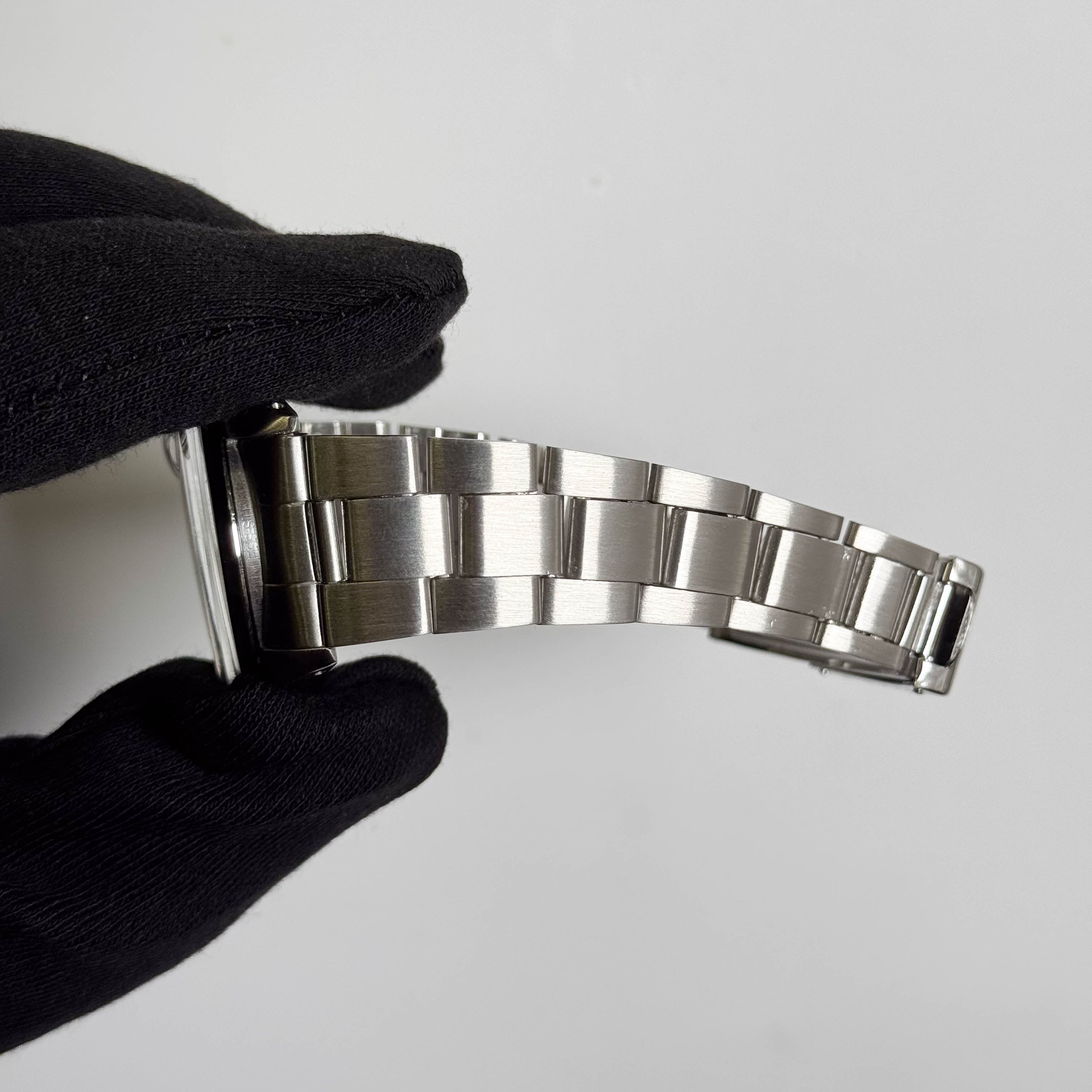 Rolex Oysterdate 34mm Silver Dial Watch Ref# 6694