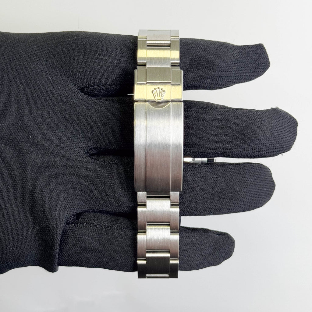 Rolex Submariner 40mm Black Dial Watch Ref# 116610LN