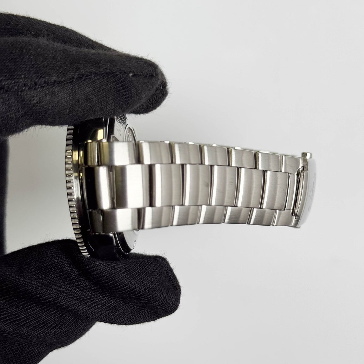Omega Seamaster Planet Ocean Stainless Steel 42mm Black Stick Dial Watch Ref# 2209.50.00