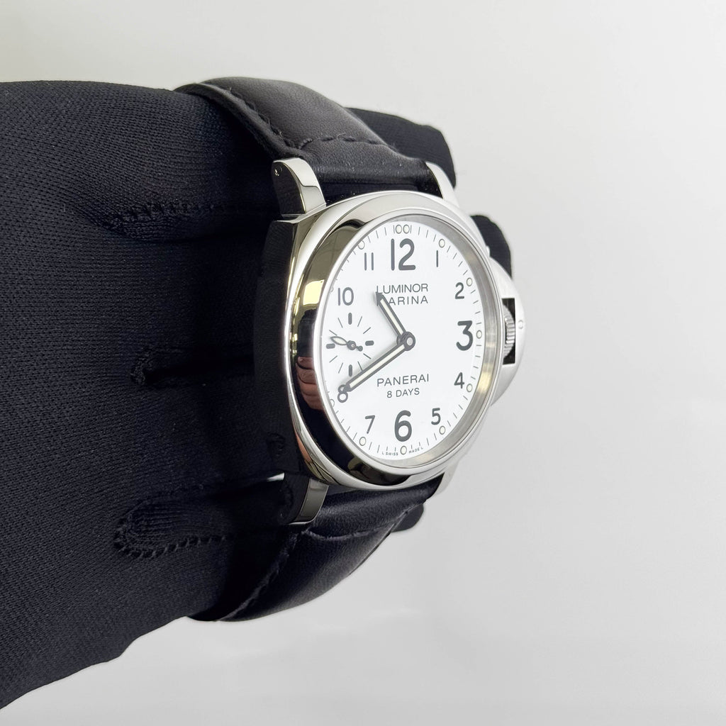Panerai Luminor Marina 44mm White Dial Watch Ref# PAM00563