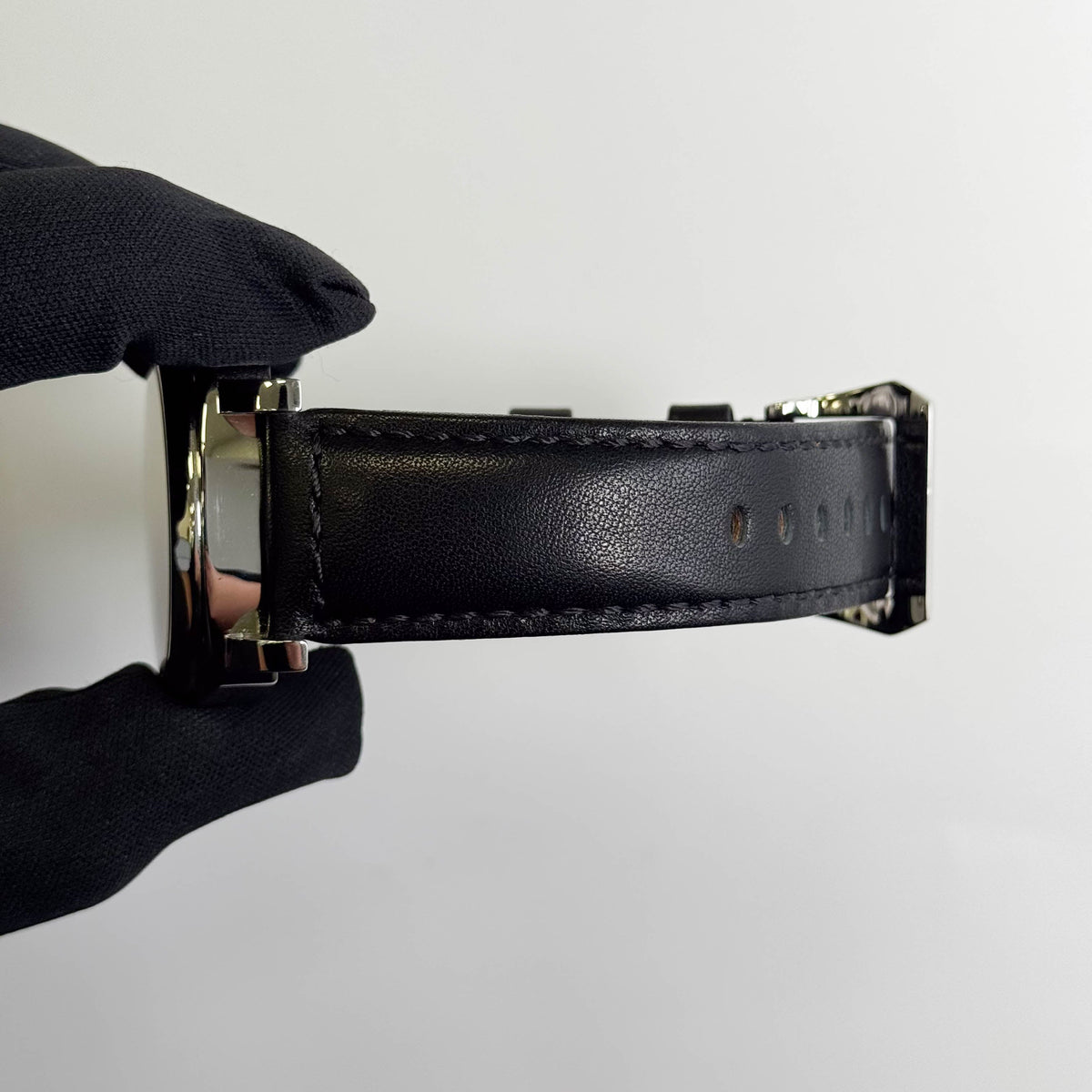 Panerai Luminor Marina 44mm White Dial Watch Ref# PAM00563