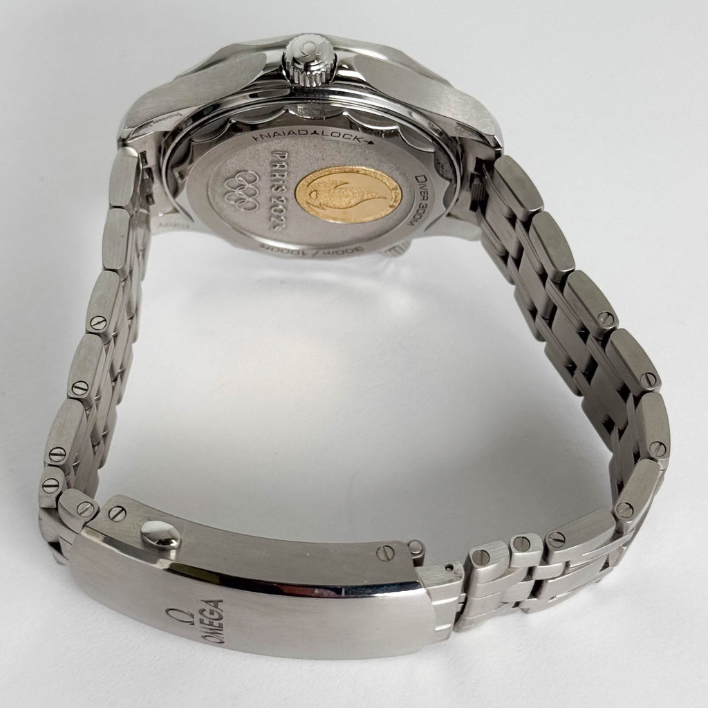 Omega Seamaster Diver 300m 42mm White Dial Watch Ref# 522.21.42.20.04.001