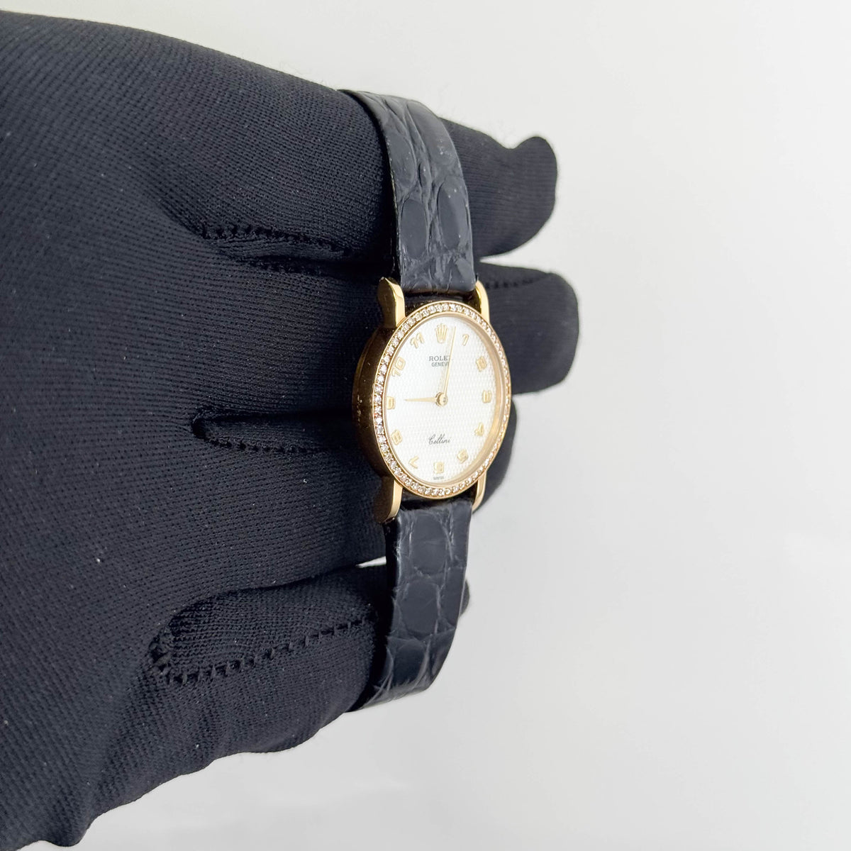 Rolex Cellini 24mm Factory Mother of Pearl Dial and Factory Diamond Bezel Watch Ref: 5113 (Copy)