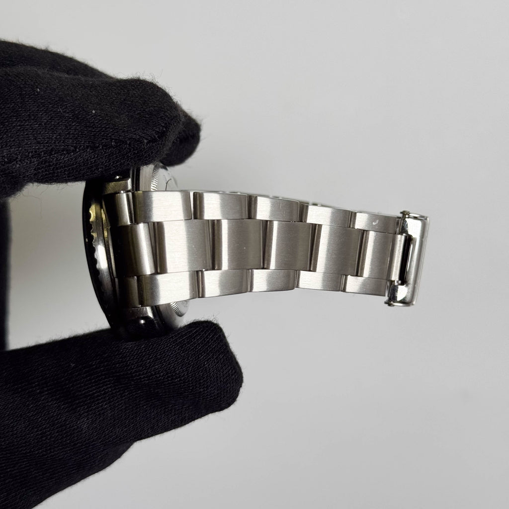 Rolex Sea-Dweller 40mm Black Dial Watch Ref# 16660