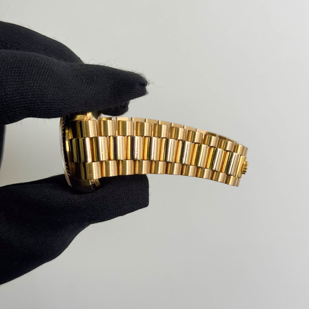 Rolex Datejust 31mm Champagne Diamond Dial Watch Ref# 68278