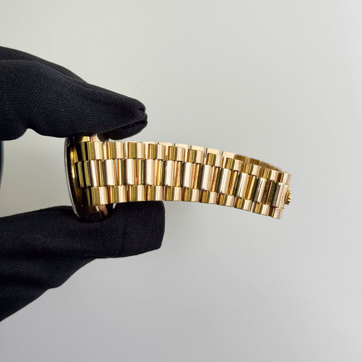 Rolex Datejust 31mm Champagne Dial Watch Ref# 68278