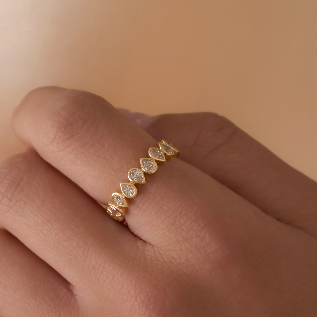 Alternating Pear Lab Diamond Bezel Eternity Band