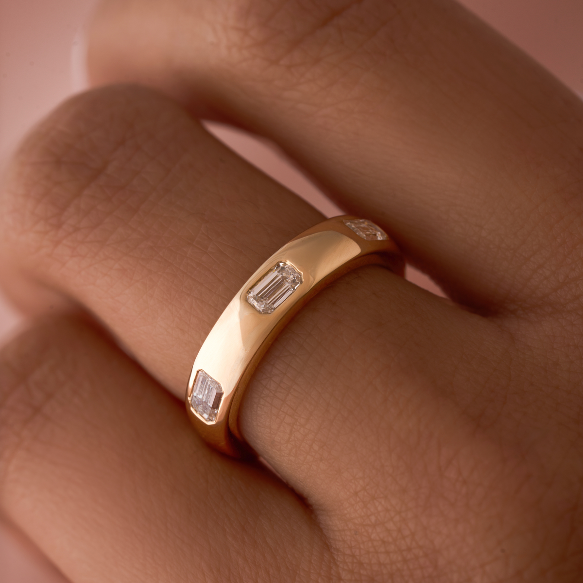 Diamond Emerald Inlay Band