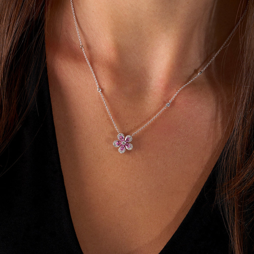 Blooming Flower Necklace