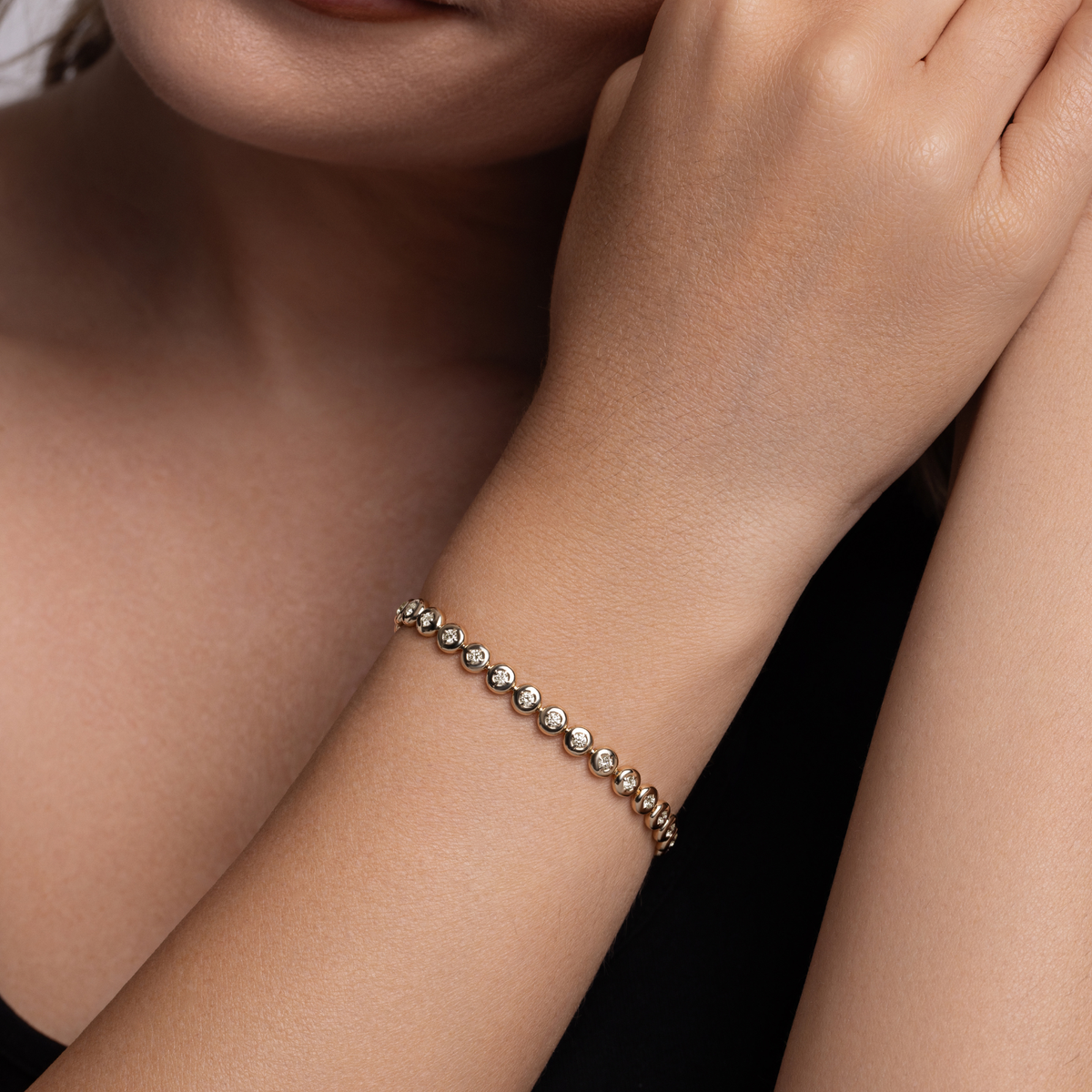 Round Lab Diamond Bubble Bezel Tennis Bracelet