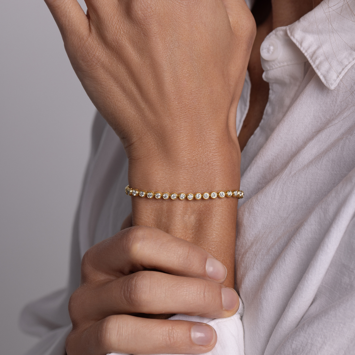 Bezel Set Round Natural Diamond Tennis Bracelet